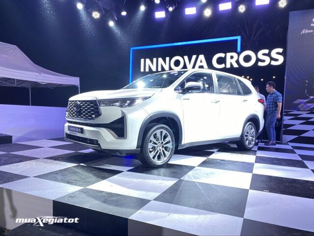 Toyota Innova Cross Hybrid (HEV) ra mắt Việt Nam