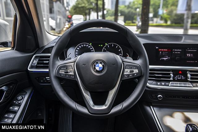 Đánh giá xe BMW 320i 2021: dòng xe thành công nhất của BMW