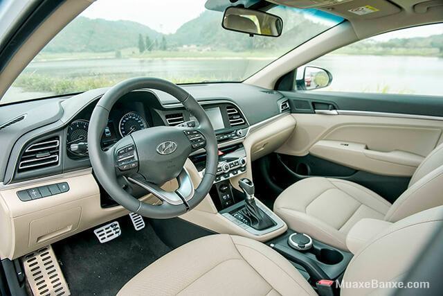 Đánh giá xe Hyundai Elantra 2019 cũ: Có nên mua?