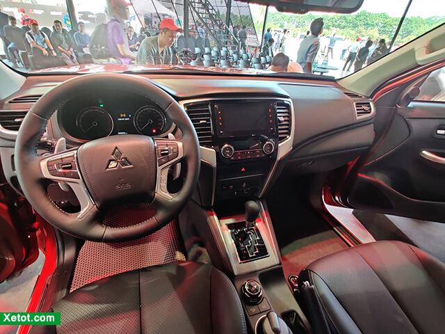 Đánh giá xe Mitsubishi Triton 2021: Vẻ ngoài đồ sộ và khỏe khoắn