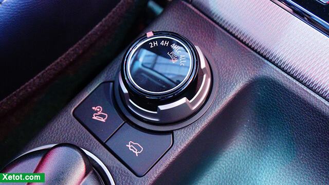 Đánh giá xe Mitsubishi Triton 2021: Vẻ ngoài đồ sộ và khỏe khoắn