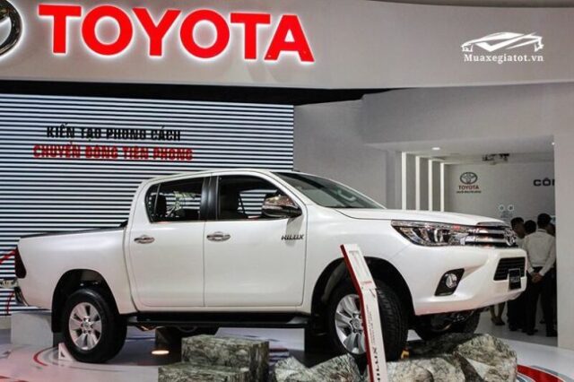 Đánh giá xe Toyota Hilux 2018 cũ: bán tải hiện đại, phong cách, uy lực và đa năng