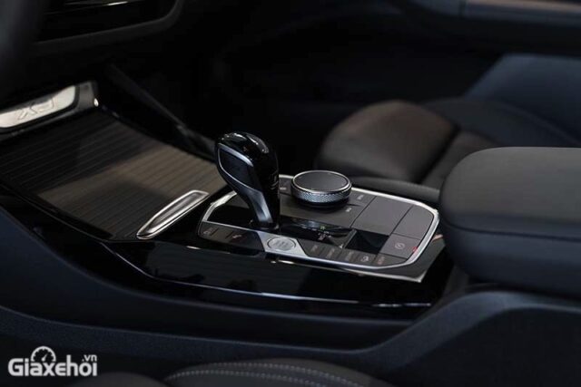 BMW X3 sDrive20i M Sport 2024: Chi tiết thông số xe và giá bán mới nhất