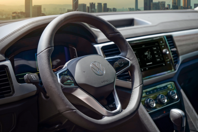 Volkswagen Teramont Limited Edition 2024 bản full option giá 2,138 tỷ đồng