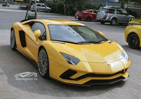 Bảng giá xe Lamborghini cập nhật – Khuyến mãi mới nhất 10/2024