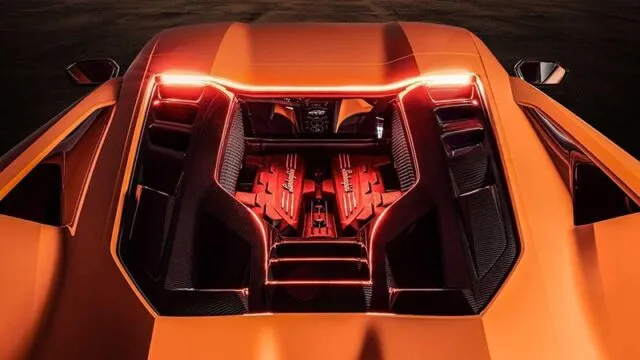 Lamborghini Revuelto 2024: Giá bán mới nhất 10/2024, Đánh giá xe, Thông số kỹ thuật