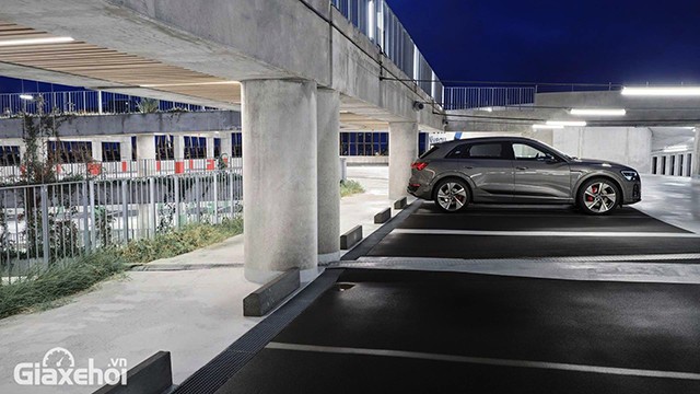 Audi Q8 e-tron 2024: Giá lăn bánh Ưu Đãi 11/2024 – Đánh giá TSKT – Trả góp