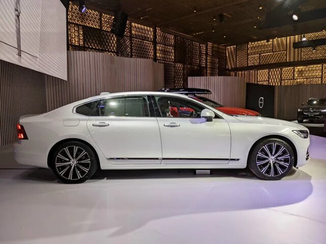 Volvo S90 2025: Giá bán mới nhất, Đánh giá thông số kỹ thuật