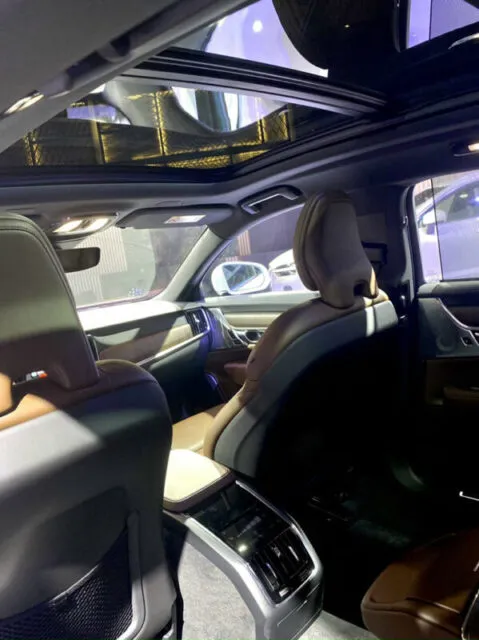Volvo S90 2025: Giá bán mới nhất, Đánh giá thông số kỹ thuật