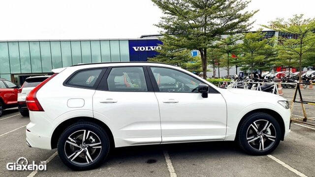 Volvo XC60 2025: Giá bán bao nhiêu? Khuyến mãi, Đánh giá xe, Hình ảnh