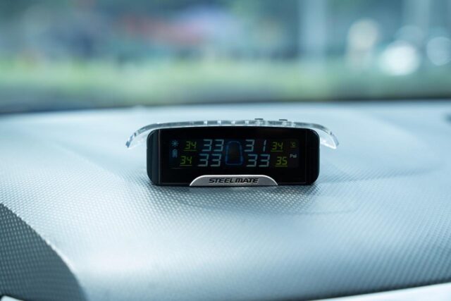Cảm biến áp suất lốp TPMS là gì? Tại sao nên mua cảm biến áp suất lốp
