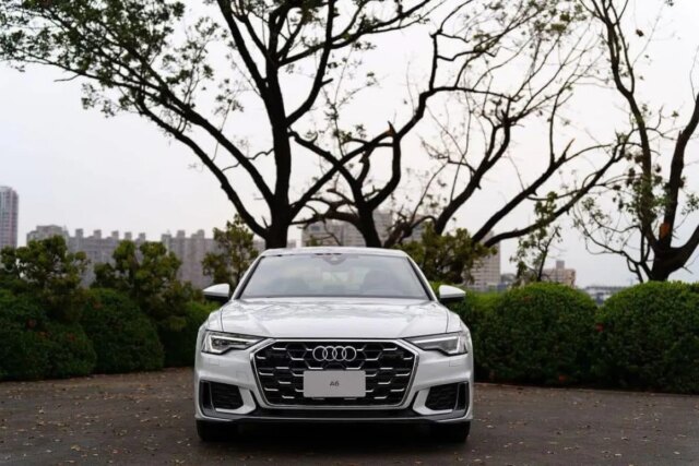 Audi A6 2026: Giá lăn bánh khuyến mãi – Đánh giá TSKT – Trả góp Audi A6 2026: Giá lăn bánh khuyến mãi – Đánh giá TSKT – Trả góp