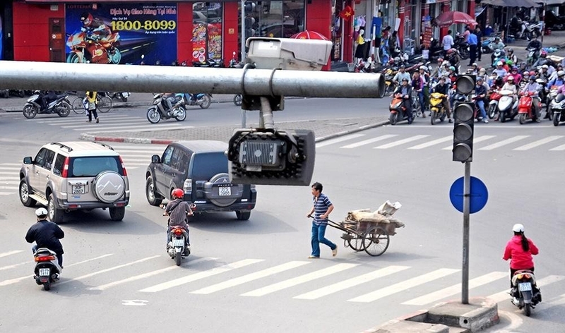 camera phat nguoi kiem tra